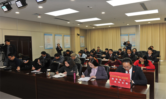 记者.jpg