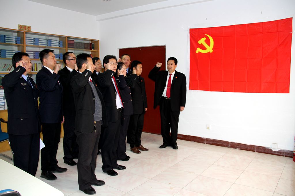 096774445.jpg