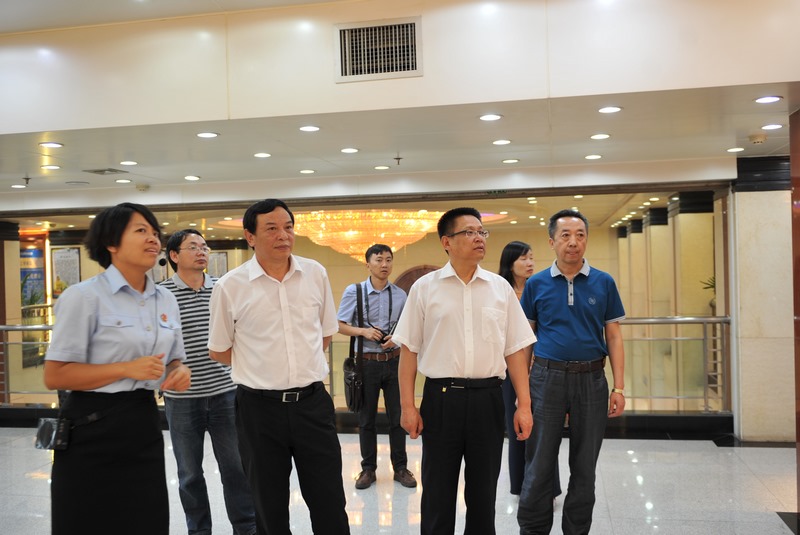 云南省高级人民法院杨为栋一行来城关法院考察交流